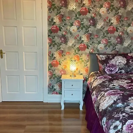 بيت للعطل Glenmount كاستلبلايناي