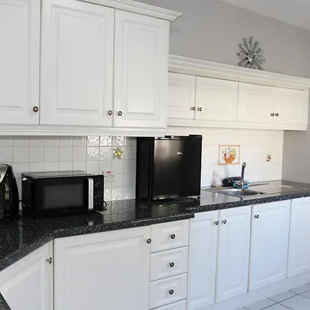 Glenmount بيت للعطل