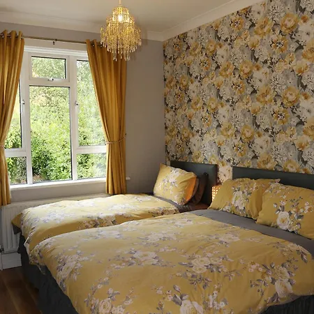 بيت للعطل Glenmount *