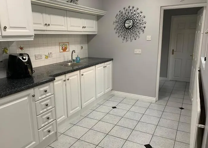 Glenmount Ferienhaus *